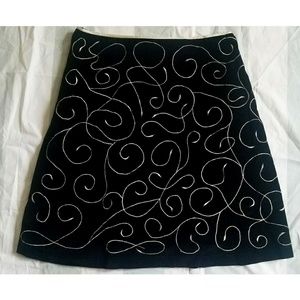 Anthropologie velvet embroidered skirt 12